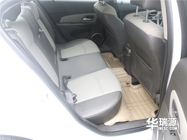 2011款雪佛兰科鲁兹，线条流畅有力量感