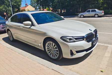 廊坊二手宝马5系 2021款 530Li 尊享型 豪华套装